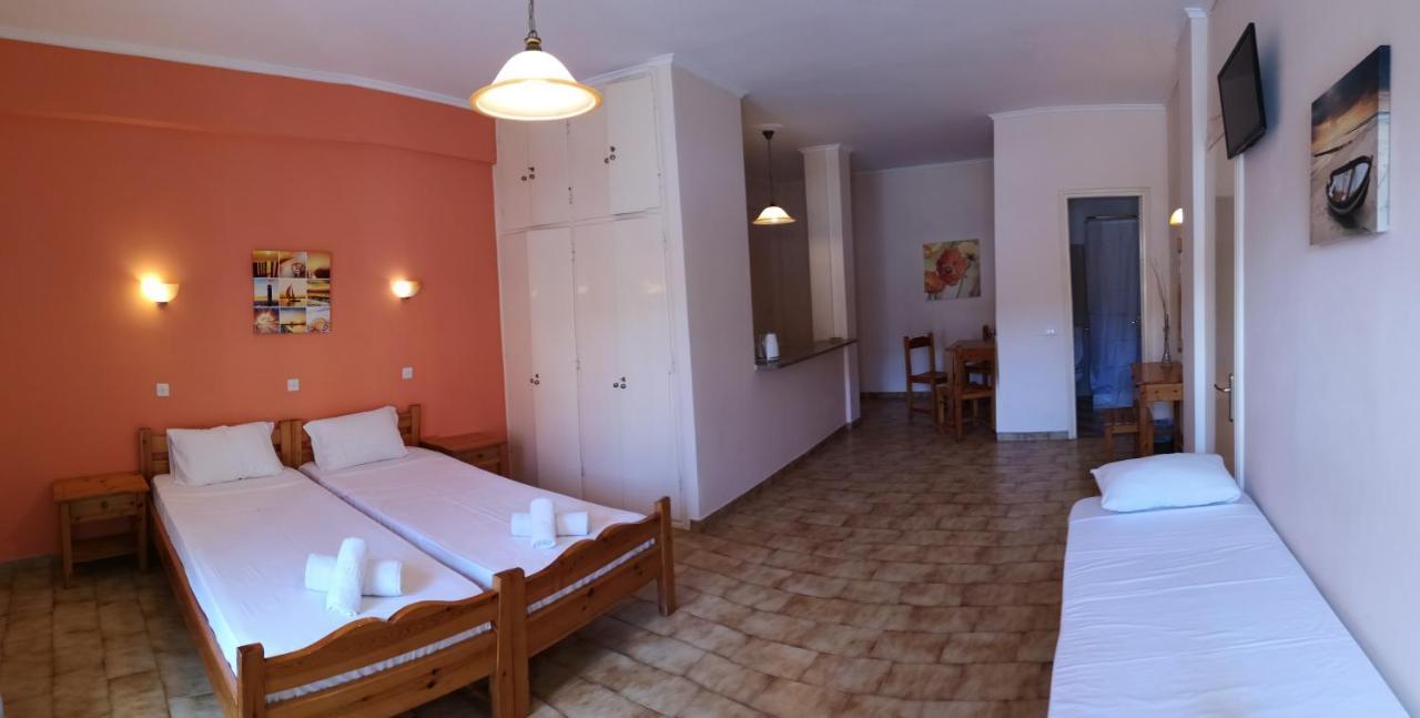 Elli Marina Studios And Apartments Benitses  Extérieur photo