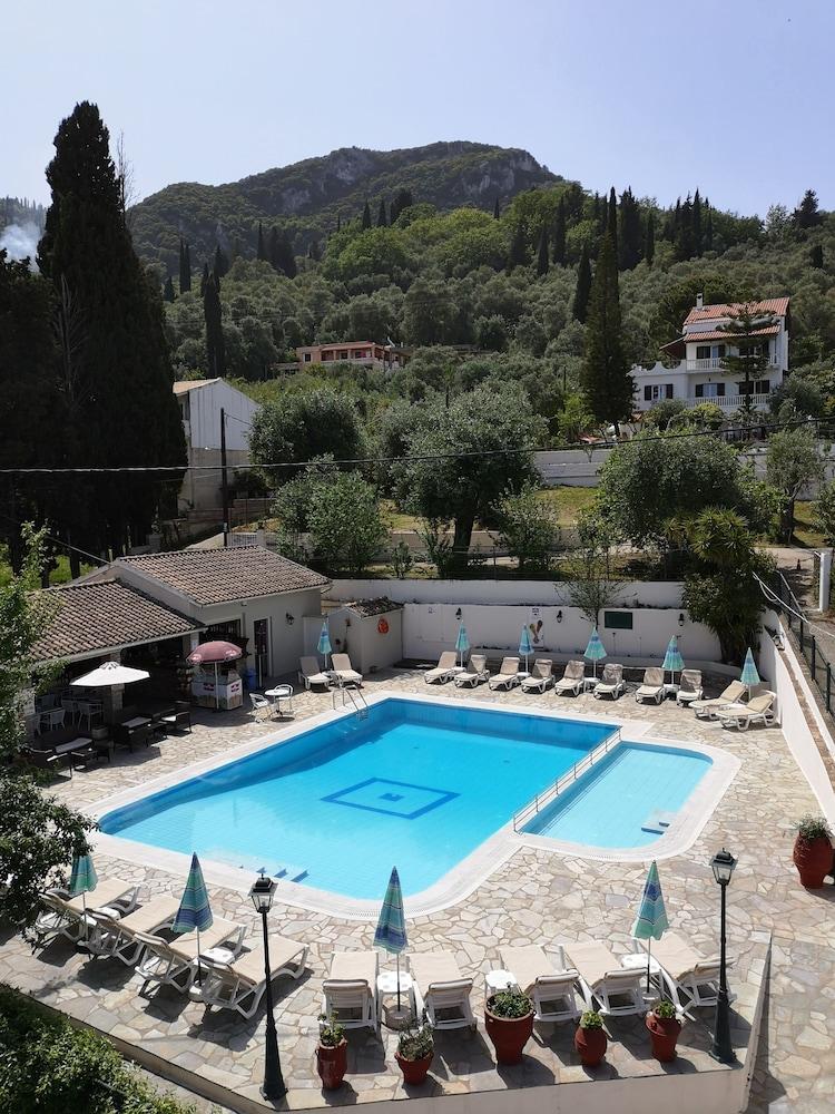 Elli Marina Studios And Apartments Benitses  Extérieur photo