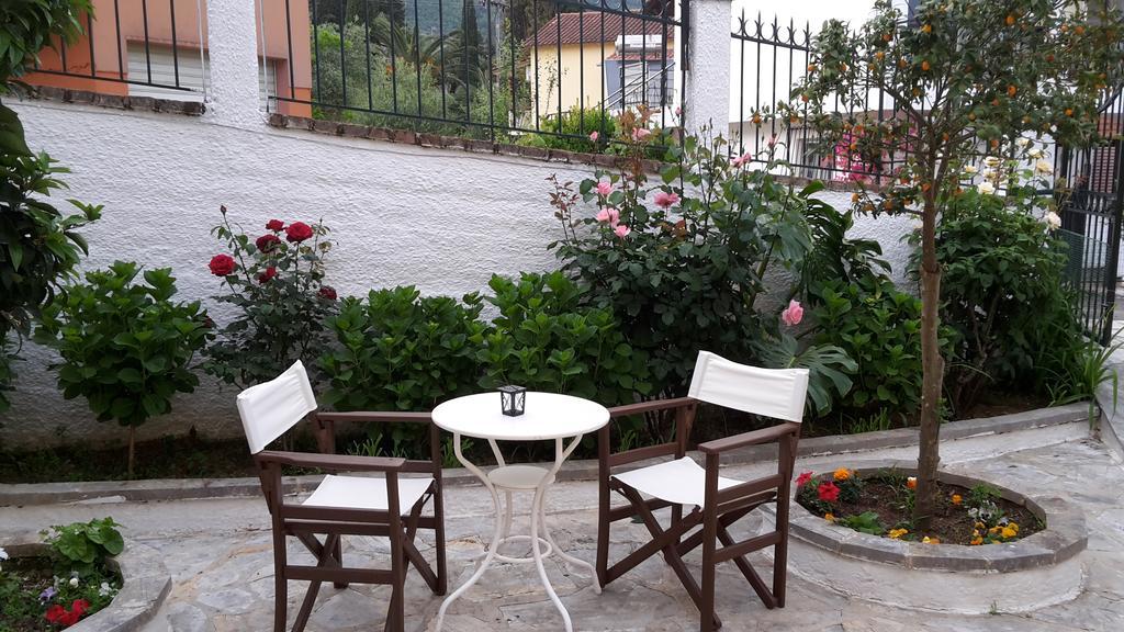 Elli Marina Studios And Apartments Benitses  Extérieur photo