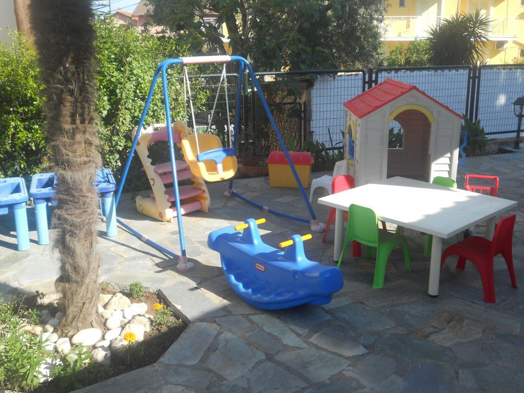 Elli Marina Studios And Apartments Benitses  Extérieur photo