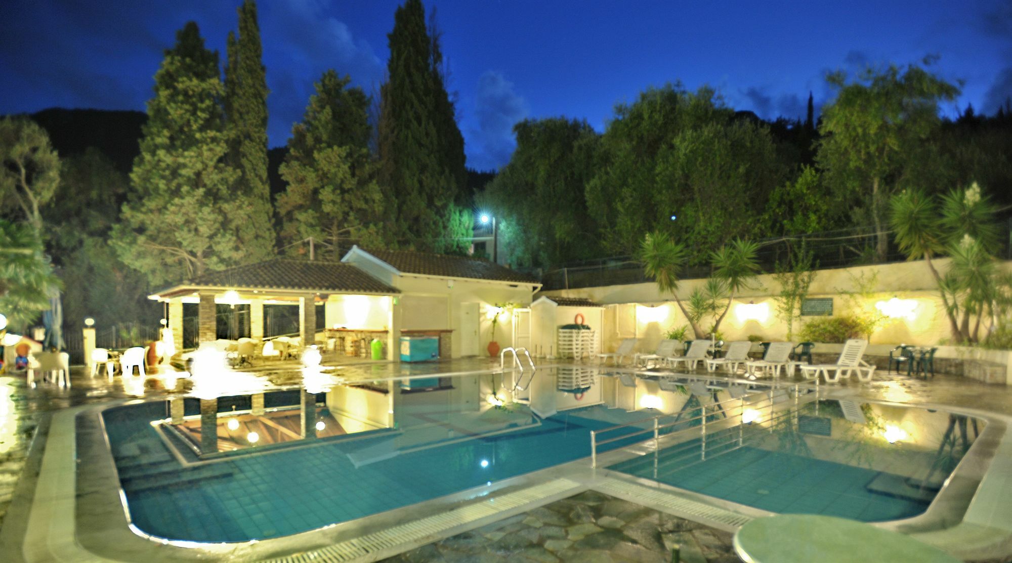 Elli Marina Studios And Apartments Benitses  Extérieur photo